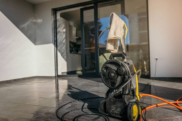 Best Pool Deck Cleaning  in Belgium, WI